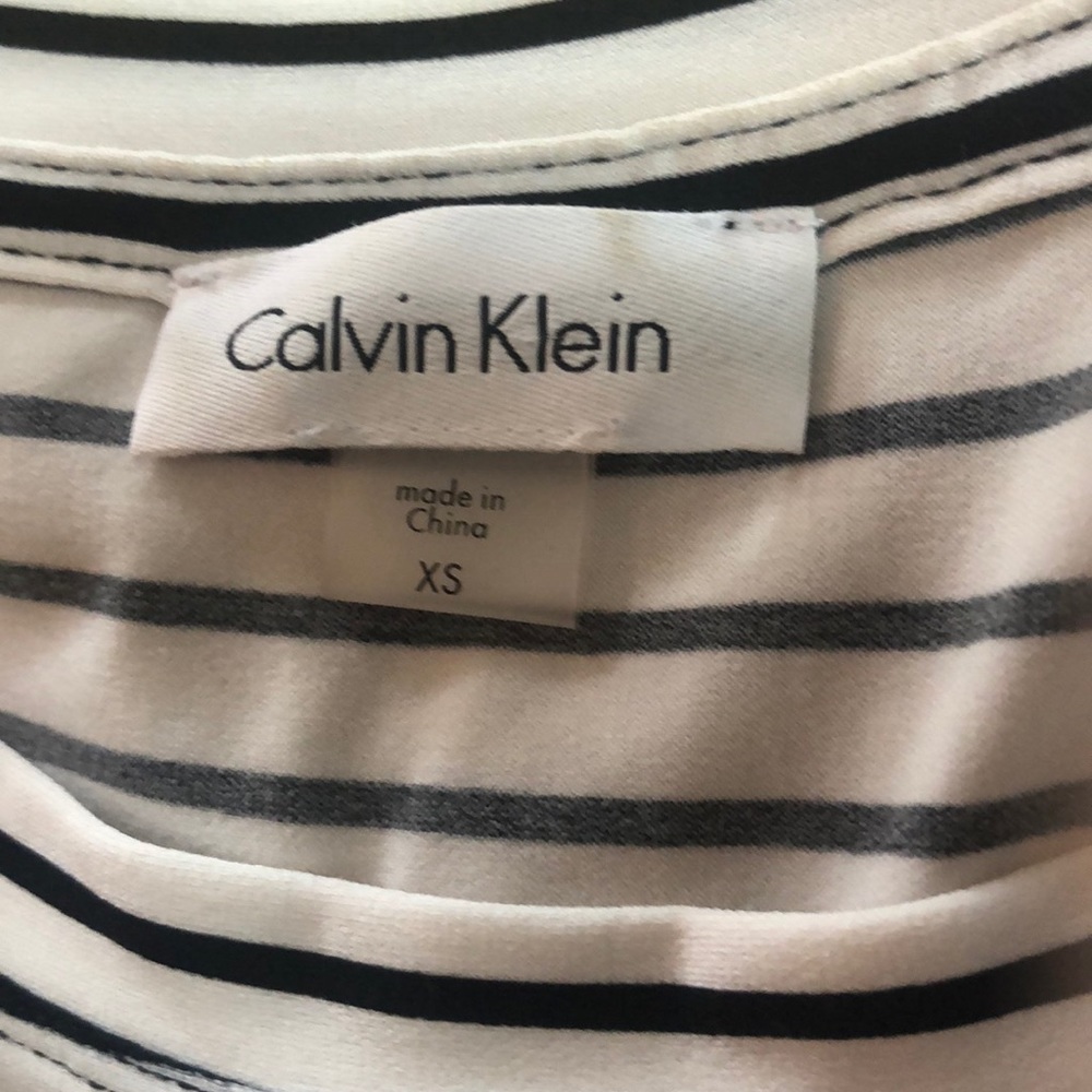 Cute, comfy t shirt shift dress, Calvin Klein - Picture 2 of 2